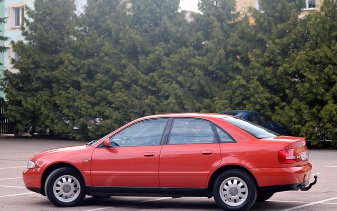 Audi A4 cena 12900 przebieg: 125000, rok produkcji 2000 z Biecz małe 596